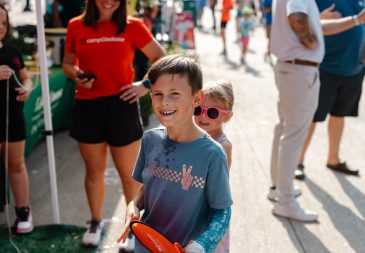 Kids at Chamber MidloFest