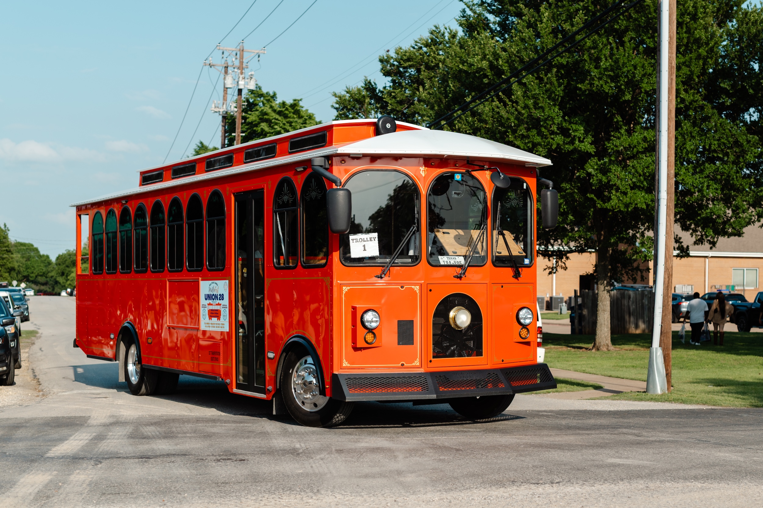 Chamber MidloFest trolley
