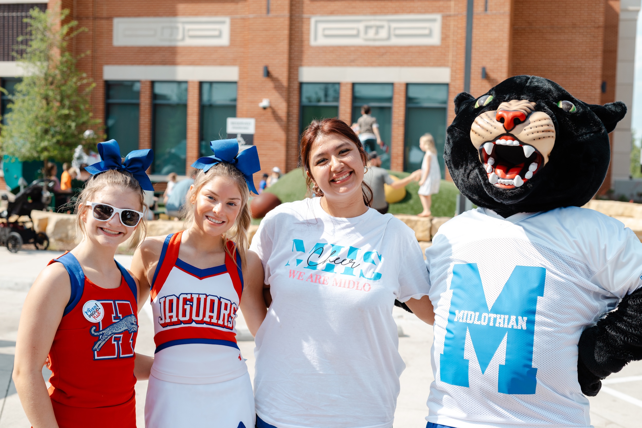 Chamber MidloFest Midlothian High School Cheer